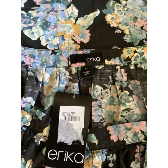 Erika Top  - Picture 4 of 8